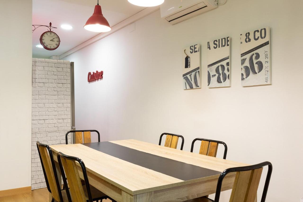 Stay U-Nique Apartments Passatge De Font Barcelona Ngoại thất bức ảnh